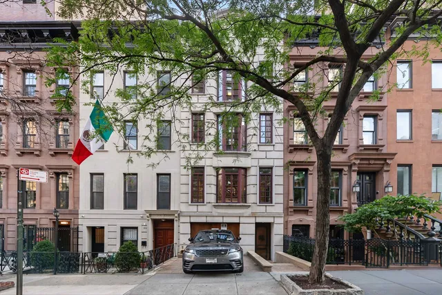 $7,950,000 | 212 East 72nd Street | Lenox Hill