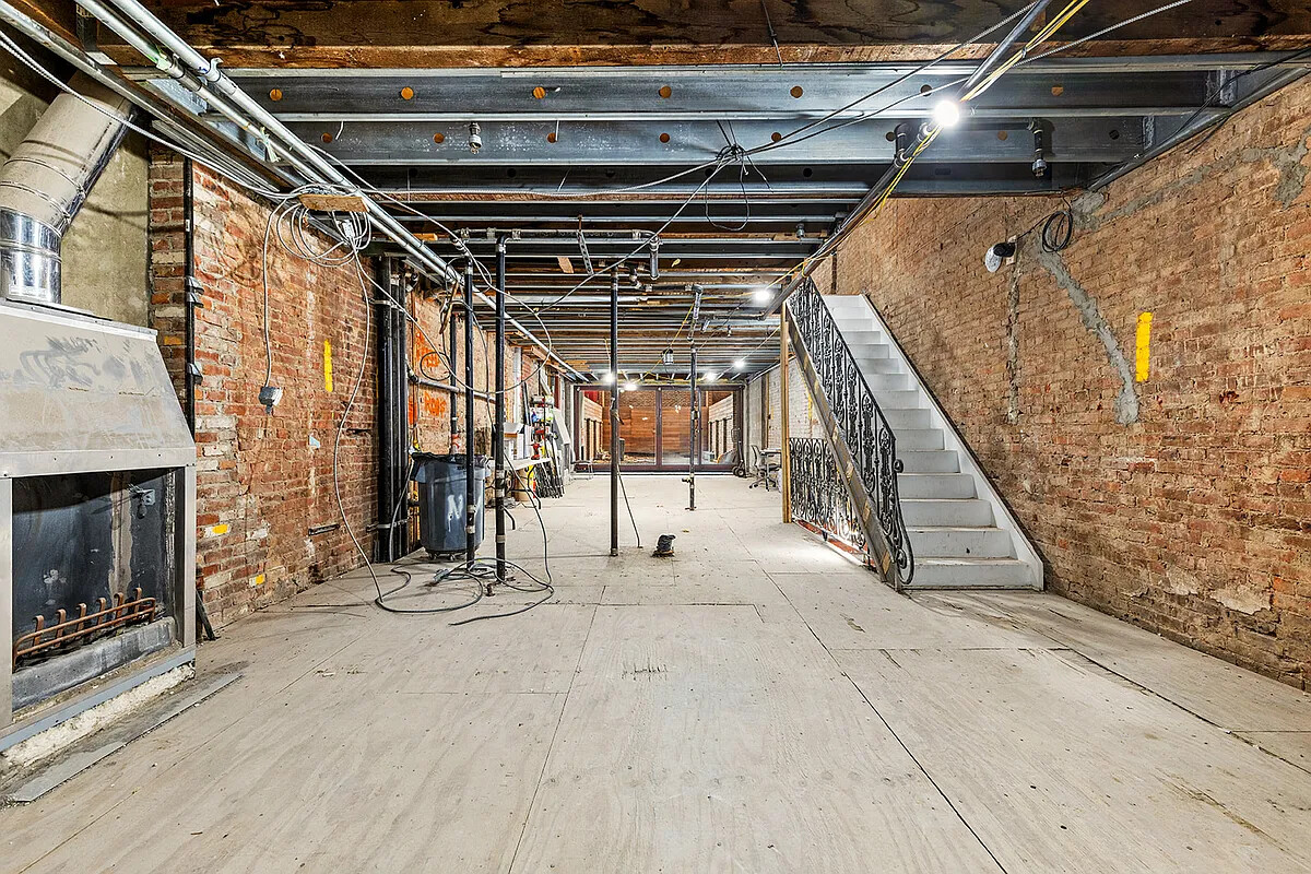 212 East 72nd Street Manhattan, NY 10021 - Photo 3 of 16 a view of under construction area and staircase