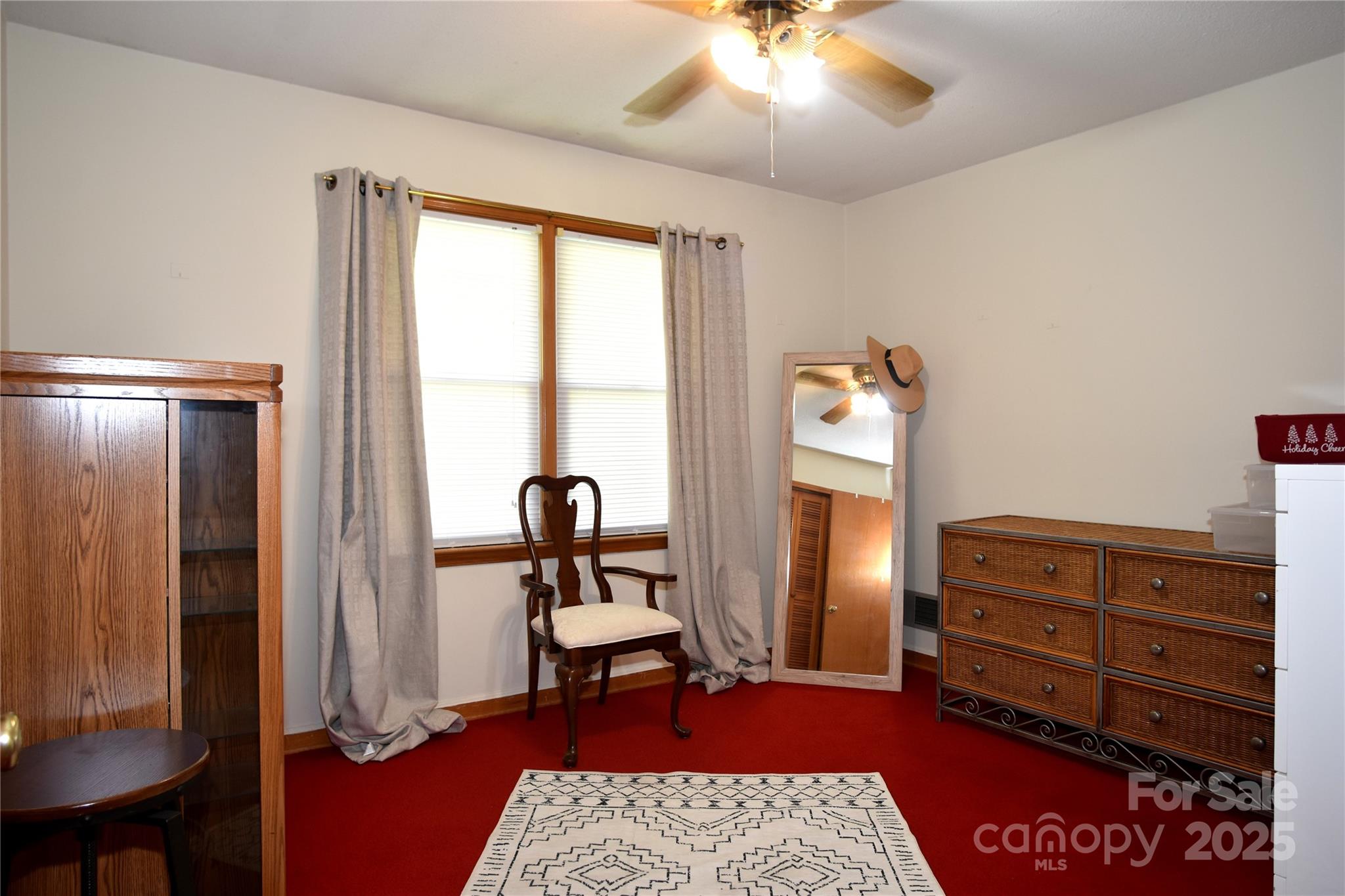 802 Linden Drive Chester, SC 29706 - Photo 16 of 47 a living room with furniture and a window