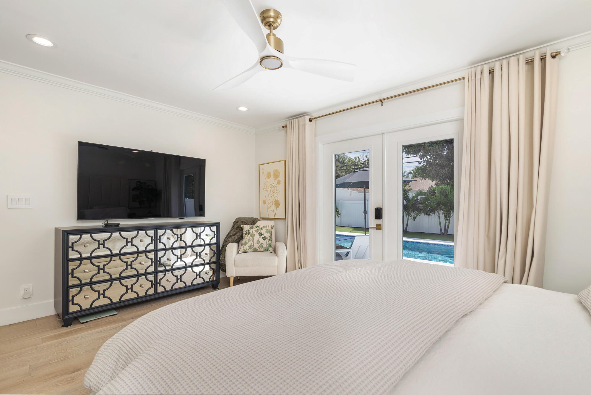 340 Ellamar Road West Palm Beach, FL 33405 - Photo 16 of 33 Primary Bedroom