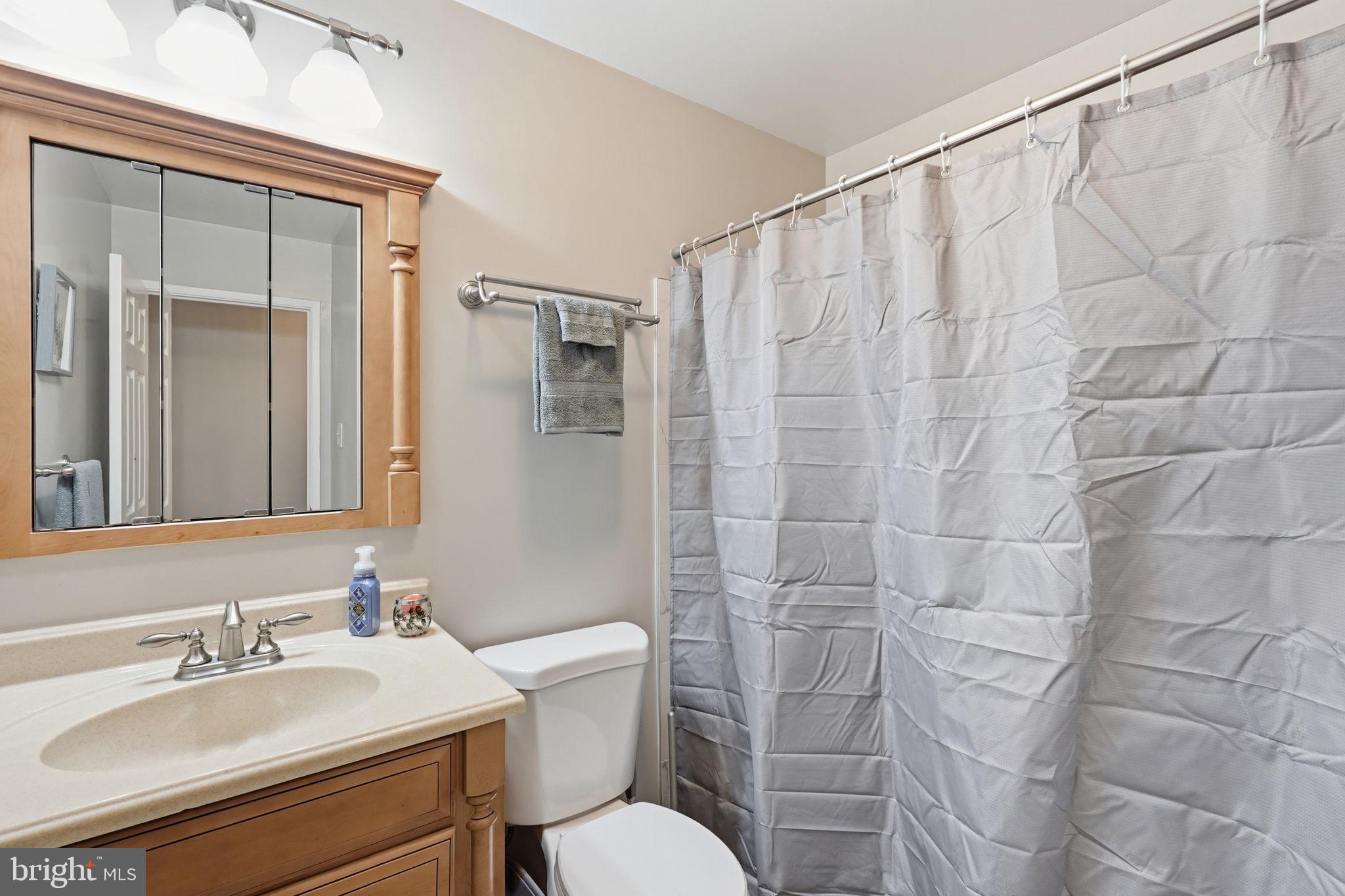 5414 Queensberry Avenue Springfield, VA 22151 - Photo 25 of 43
