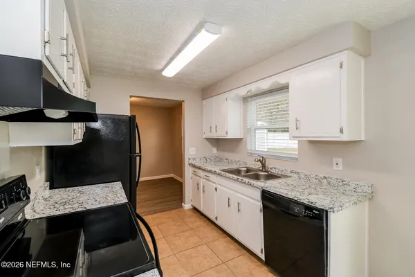 $1,720 | 1721 Stacey Court, Middleburg, FL 32068