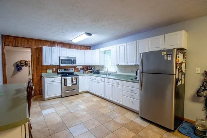 7525 South Scout Road Connersville, IN 47331 - Photo 5 of 17