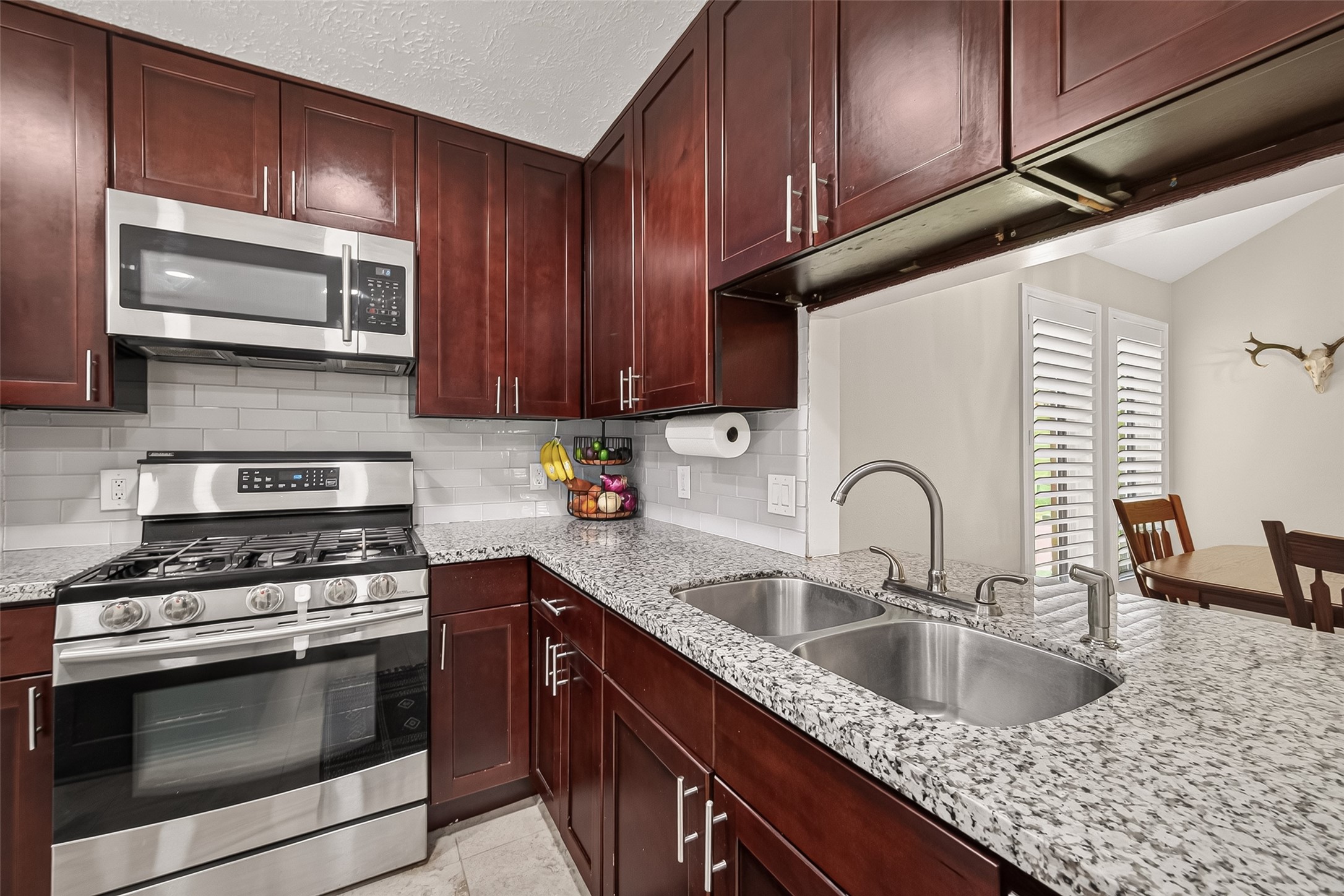 22939 Indian Ridge Drive Katy, TX 77450 - Photo 14 of 35 Stainless steel appliances and gas stove