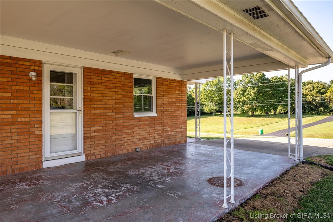 5111 Smith Road Floyds Knobs, IN 47119 - Photo 9 of 39 Gallery Image 9