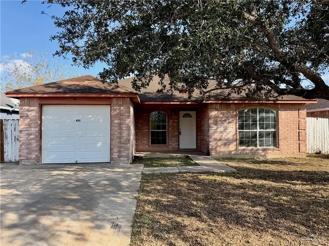 $1,300 | 401 Sol Dorado Street, Mission, TX 78572