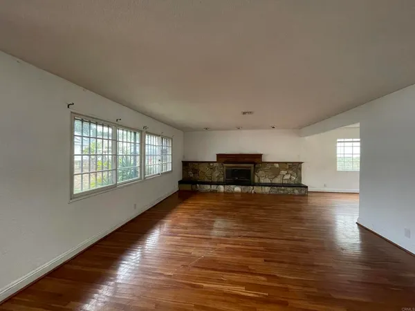 $4,500 | 262 Eucalyptus Court, Chula Vista, CA 91910