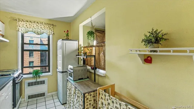 a view of utility room