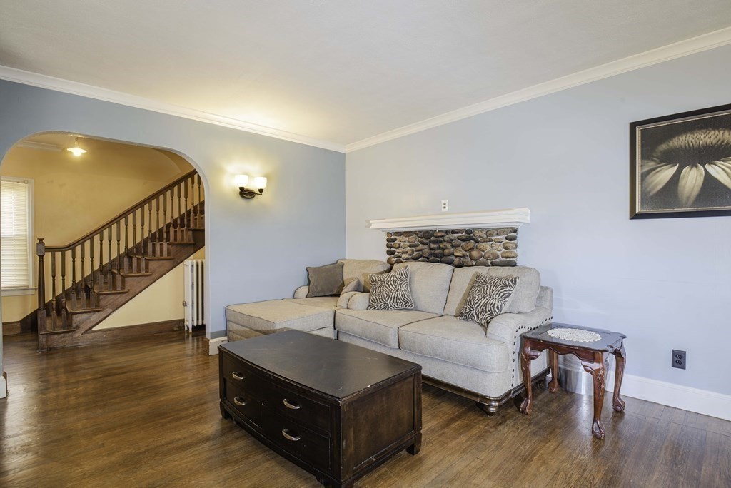 205 Norfolk Street Springfield, MA 01109 - Photo 11 of 39 Gallery Image 11