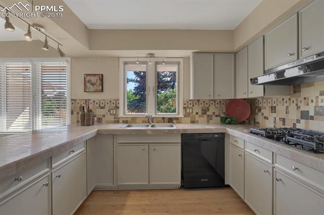 164 Clarksley Road Manitou Springs, CO 80829 - Photo 12 of 35