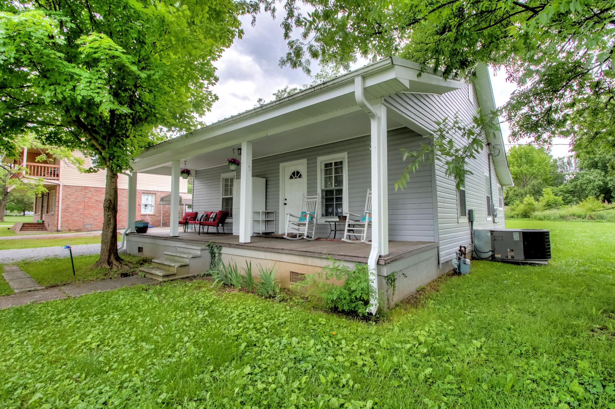 904 West Spring Street Lebanon, TN 37087 - Photo 2 of 29 Gallery Image 2