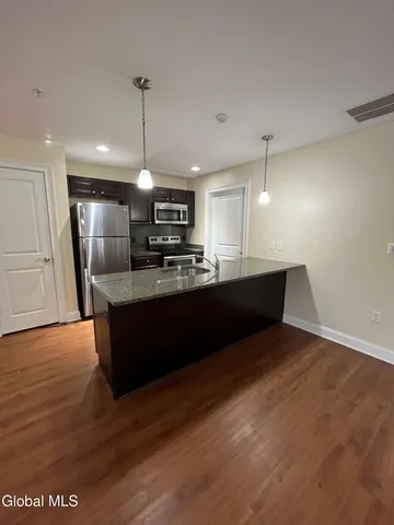 $2,675 | 74 Weibel Avenue, Unit 11HP304, Saratoga Springs, NY 12866