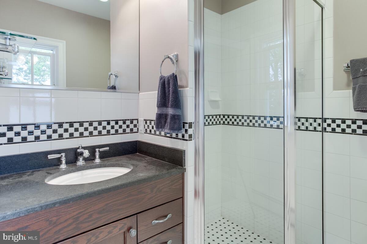 1160 Cavalier Road Arnold, MD 21012 - Photo 46 of 65 Private Bath