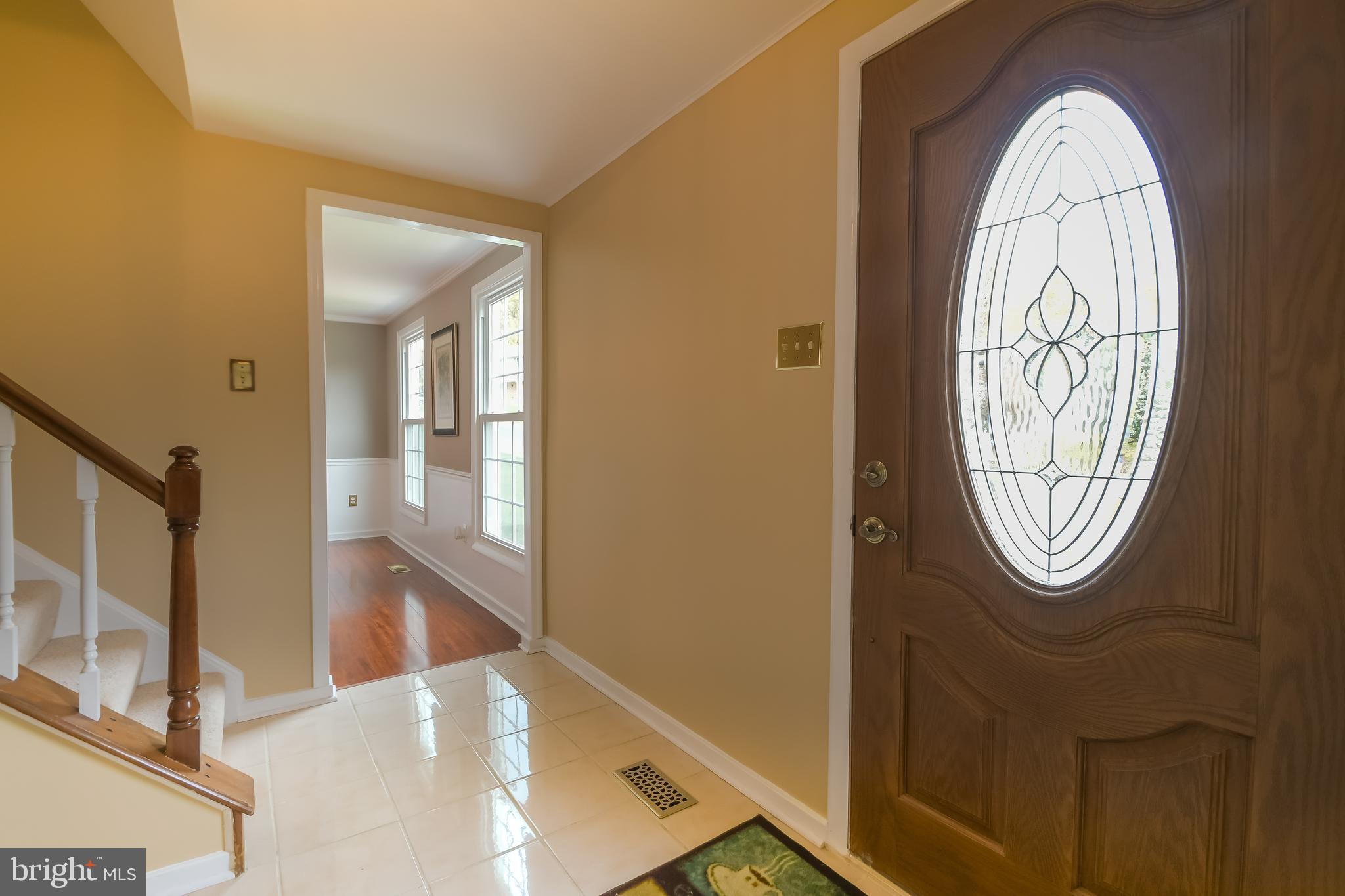 10812 Sandringham Road Cockeysville, MD 21030 - Photo 2 of 37 Foyer/Entry