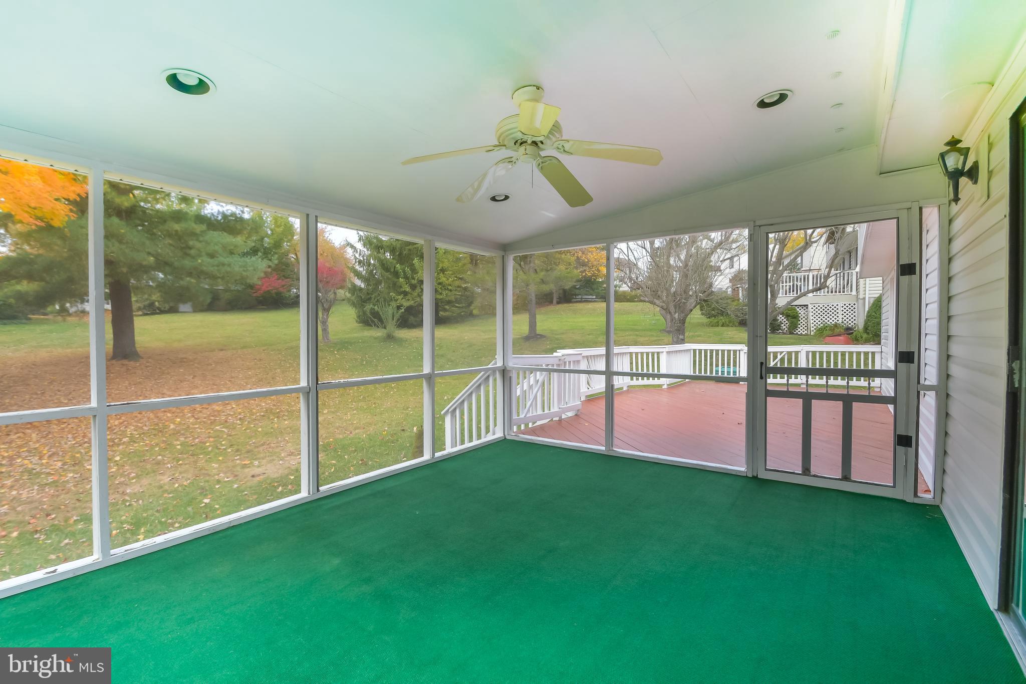 10812 Sandringham Road Cockeysville, MD 21030 - Photo 31 of 37 Screened-in Porch