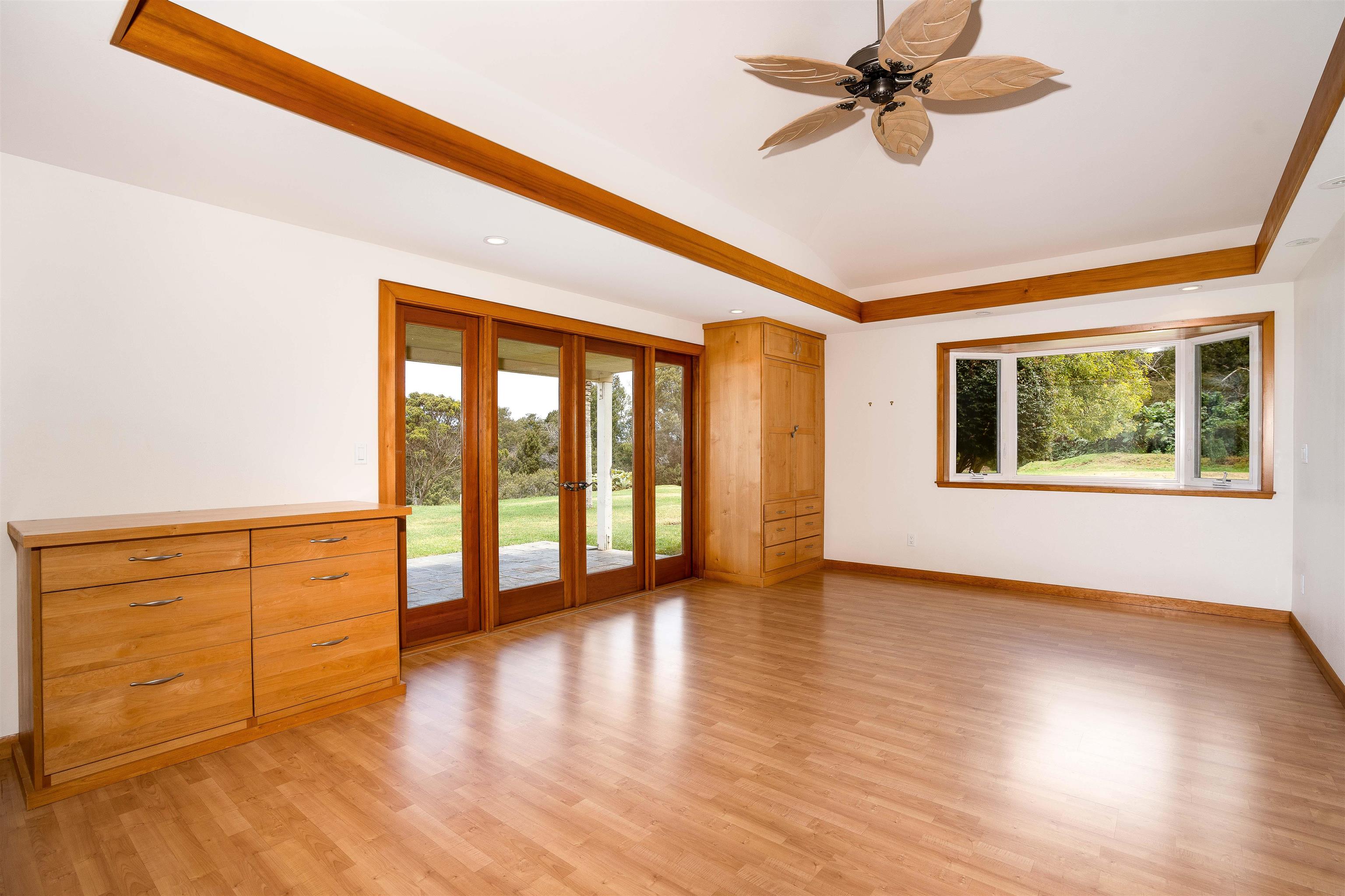 7733 Kula Highway Kula, HI 96790 - Photo 12 of 30 Primary ensuite