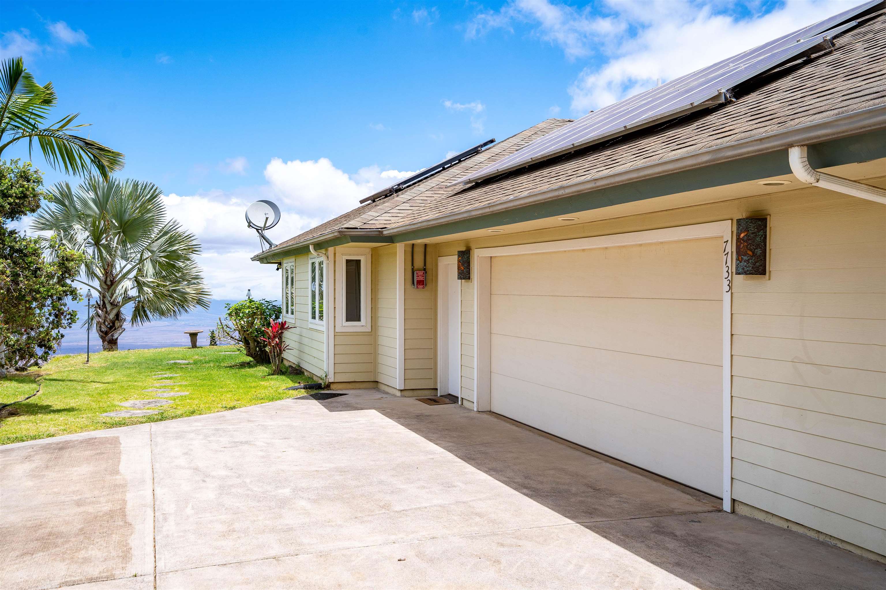 7733 Kula Highway Kula, HI 96790 - Photo 28 of 30 Hardiplank siding