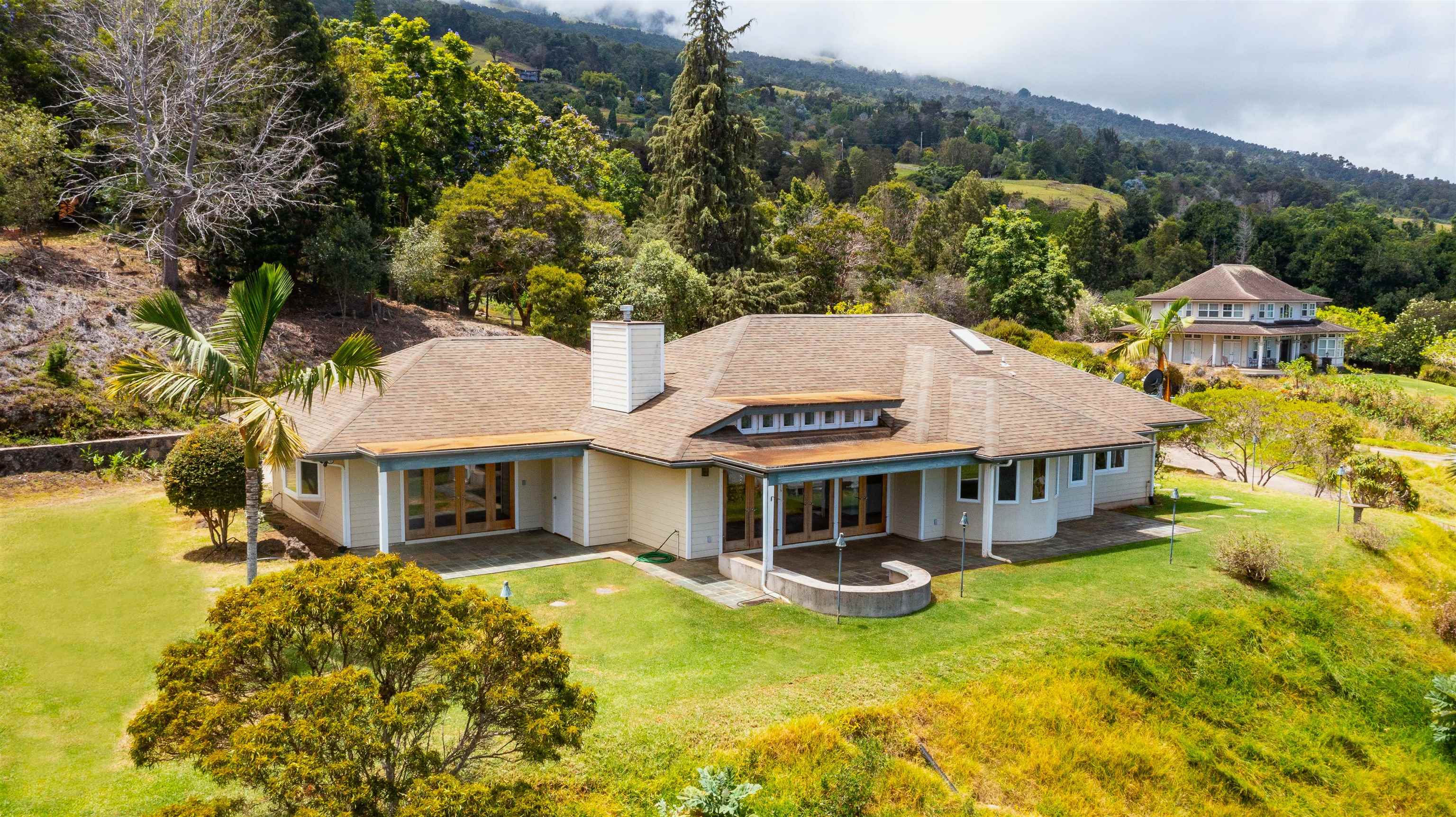 7733 Kula Highway Kula, HI 96790 - Photo 3 of 30 Gorgeous architecture