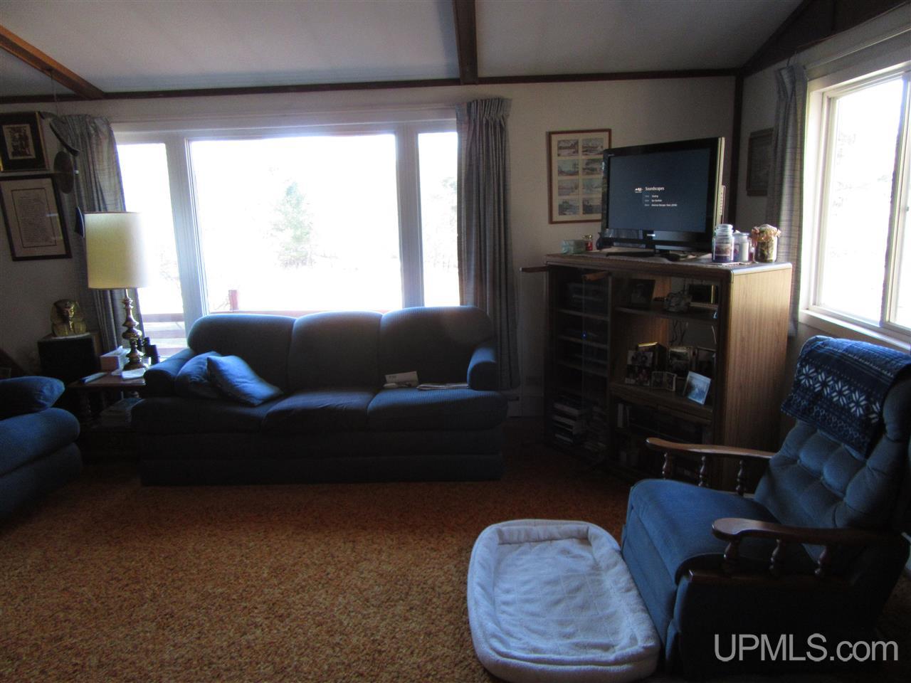 4377 Rice Road Gulliver, MI 49840 - Photo 12 of 46 Gallery Image 12