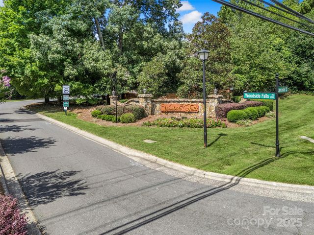 $400,000 | 12662 Woodside Falls Road, Pineville, NC 28134