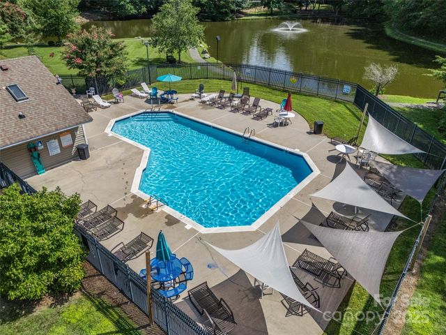 $400,000 | 12662 Woodside Falls Road, Pineville, NC 28134