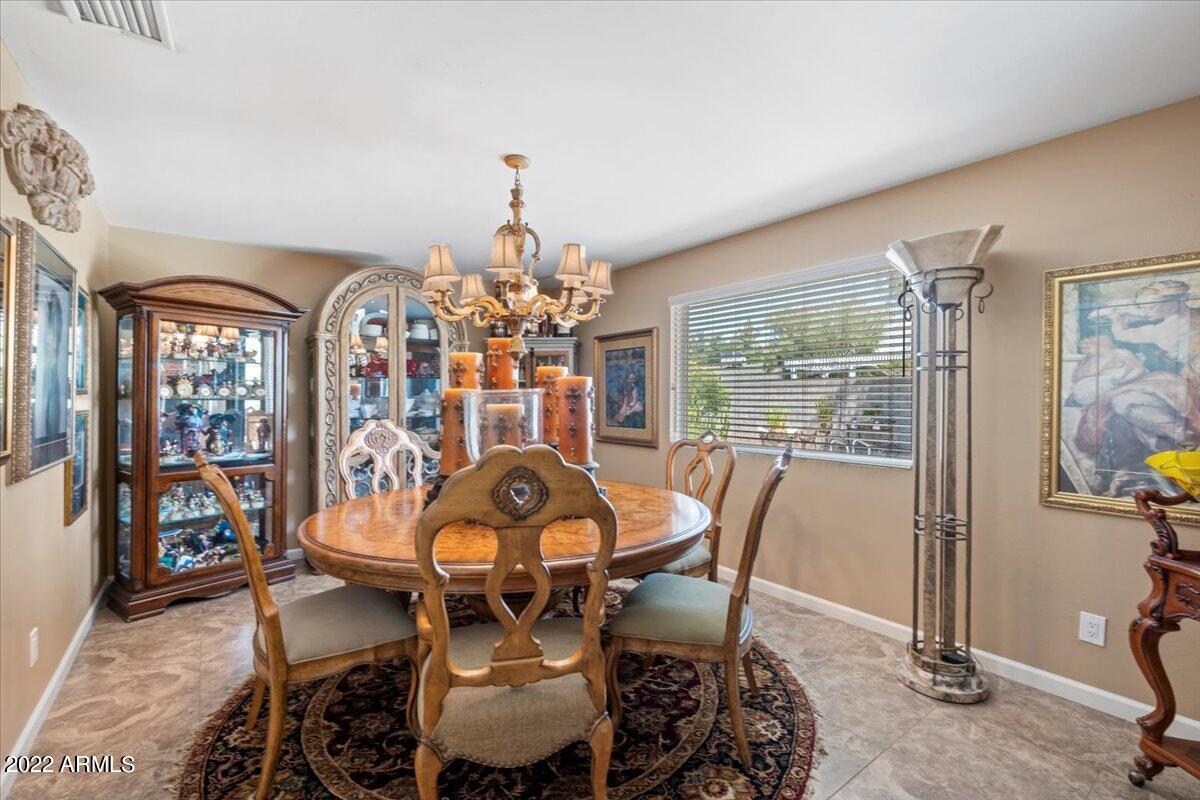 202 West Butler Drive Phoenix, AZ 85021 - Photo 12 of 23 11-Dining Room