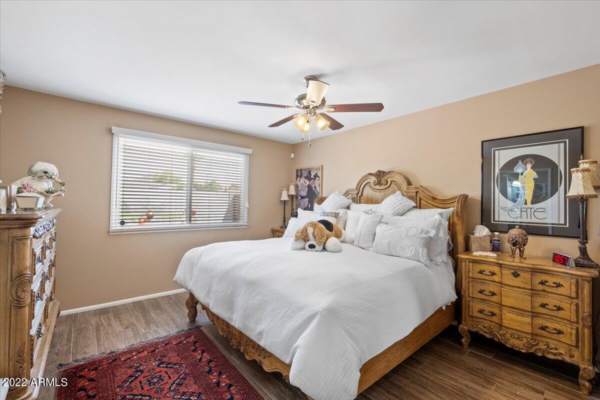 202 West Butler Drive Phoenix, AZ 85021 - Photo 13 of 23 12-Primary Bedroom