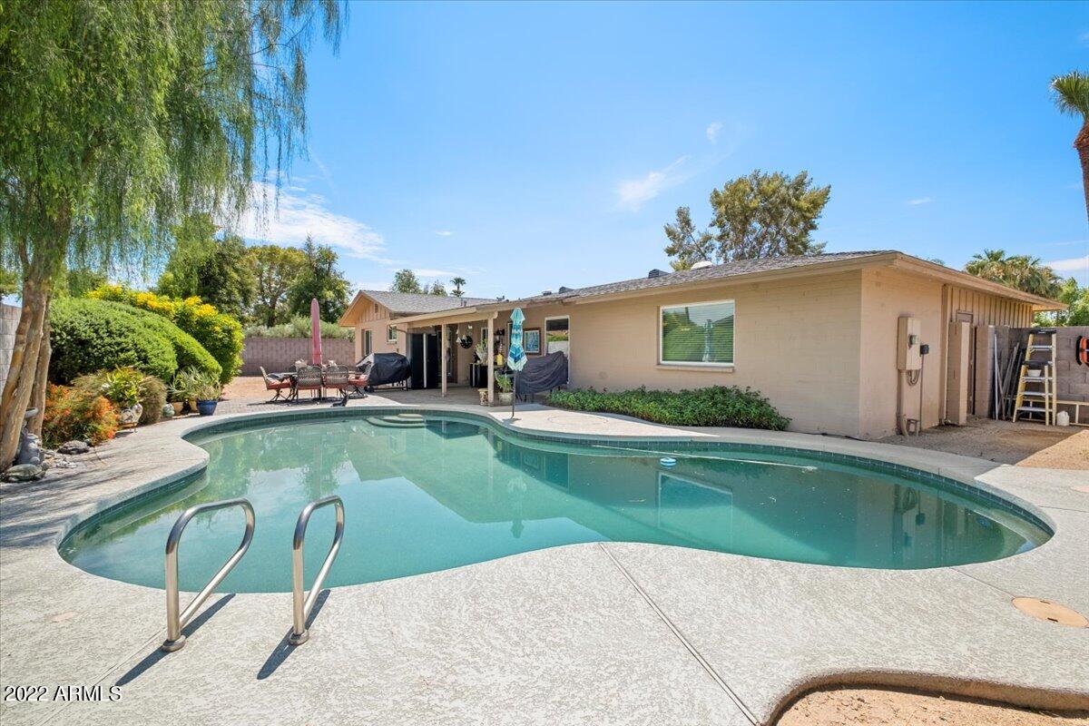 202 West Butler Drive Phoenix, AZ 85021 - Photo 20 of 23 21-Backyard