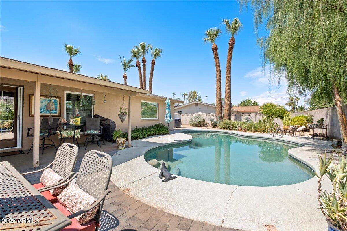 202 West Butler Drive Phoenix, AZ 85021 - Photo 21 of 23 22-Backyard
