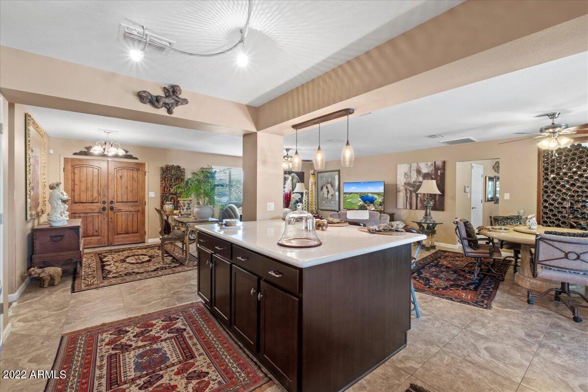 202 West Butler Drive Phoenix, AZ 85021 - Photo 4 of 23 07-Kitchen