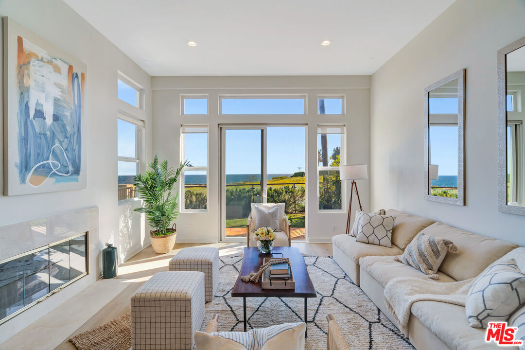 6412 Lunita Road Malibu, CA 90265 - Photo 4 of 33