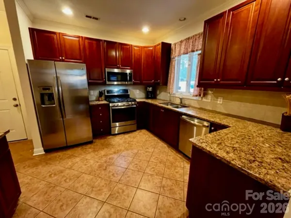 $530,000 | 10914 Casetta Drive, Matthews, NC 28105