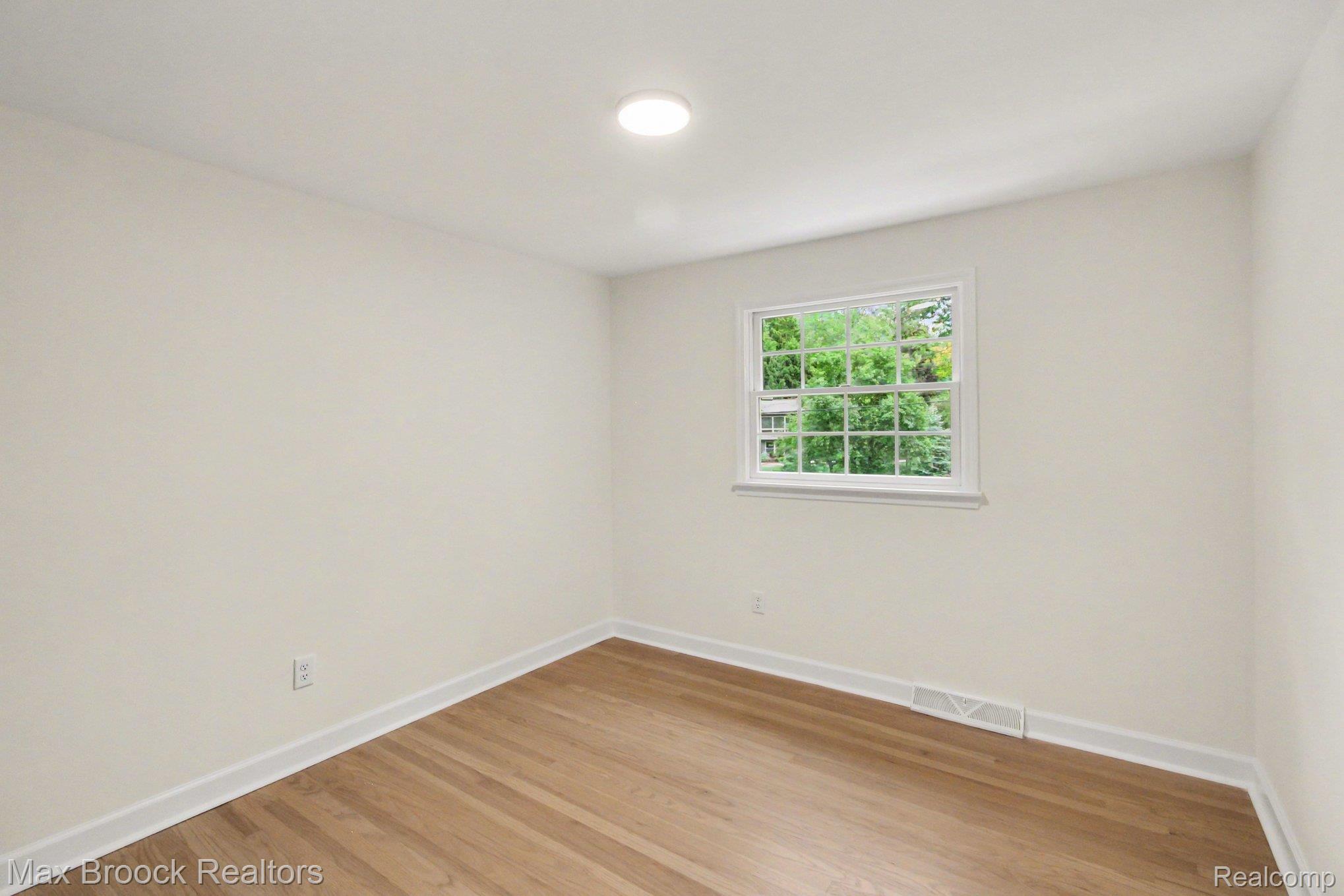 3781 Quarton Road Bloomfield Hills, MI 48302 - Photo 18 of 33 Bedroom 3
