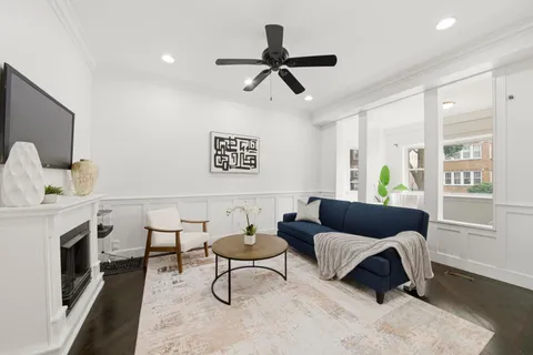 $799,500 | 2446 West Pensacola Avenue, Chicago, IL 60618