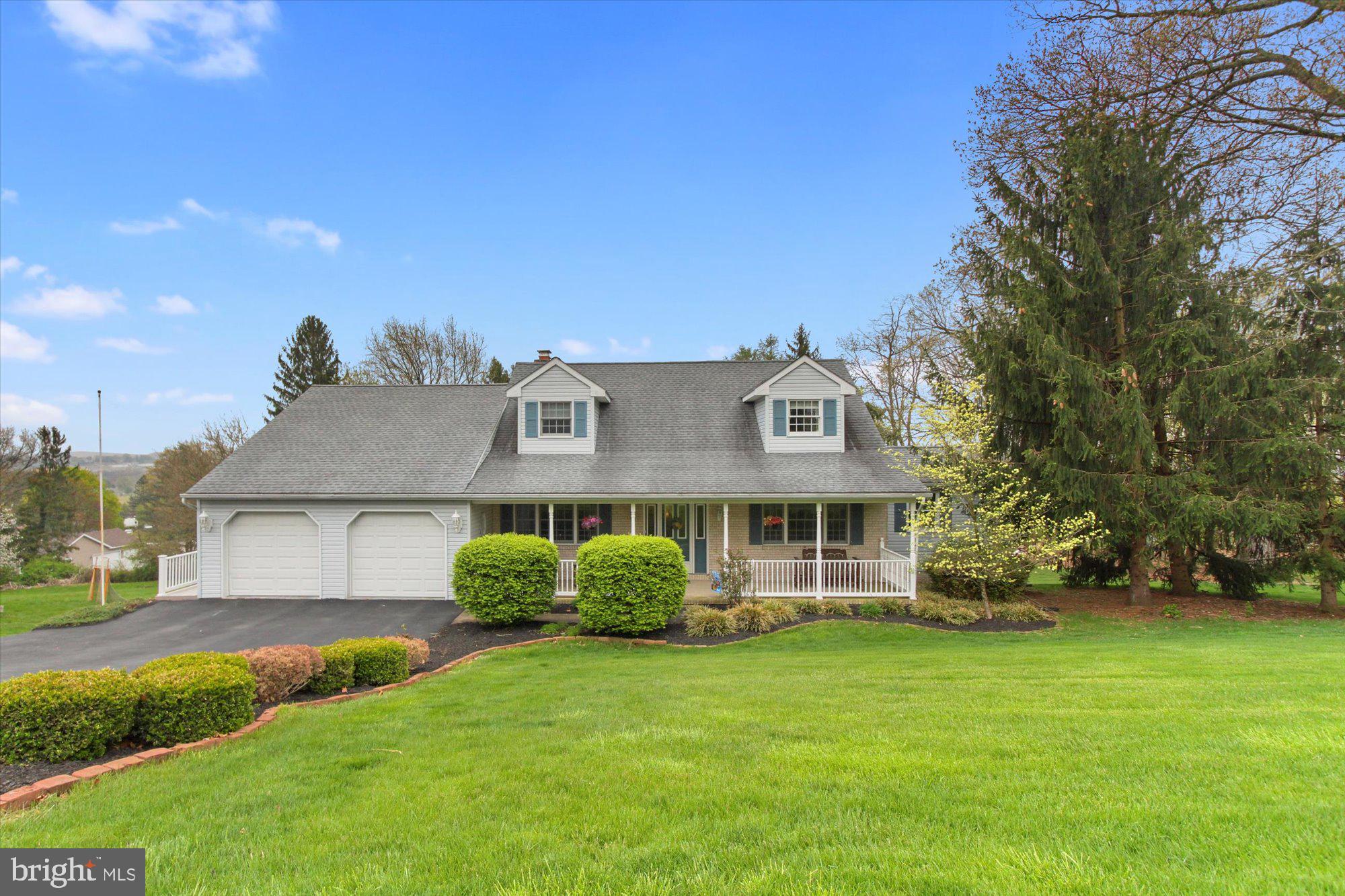 1008 Woodridge Road Red Lion, PA 17356 - Photo 1 of 33 4BR, 2.5BA Home in Kendale Heights