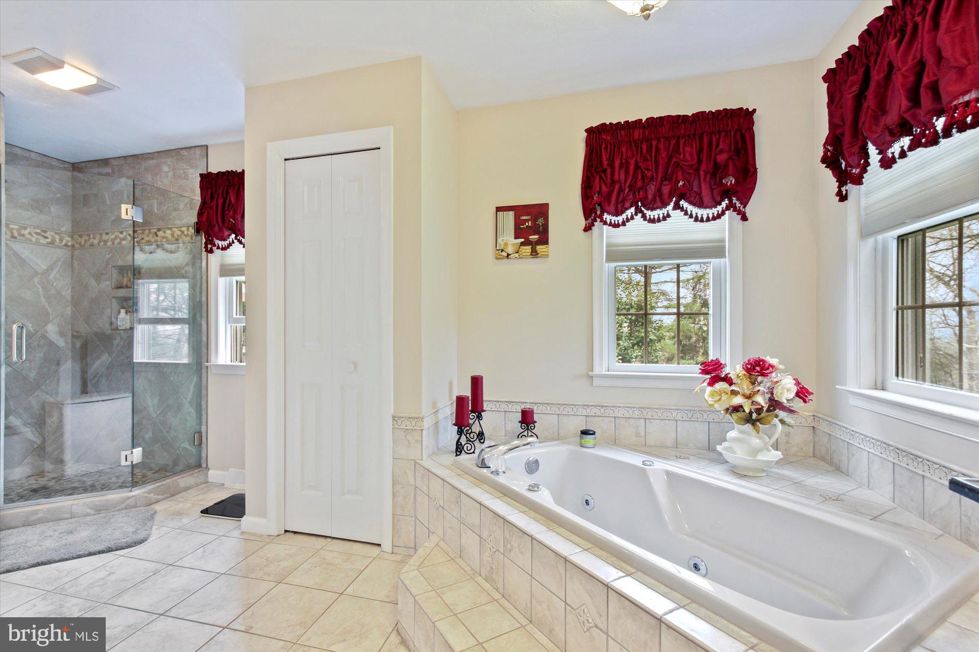 1008 Woodridge Road Red Lion, PA 17356 - Photo 22 of 33 1st Floor Primary Bedroom Suite
