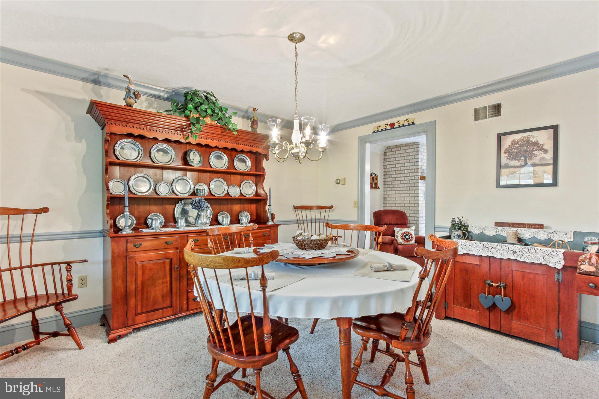 1008 Woodridge Road Red Lion, PA 17356 - Photo 5 of 33 Dining Room