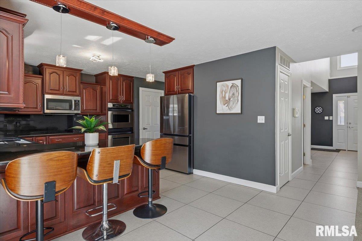 3804 Kerry Boulevard Springfield, IL 62712 - Photo 13 of 45