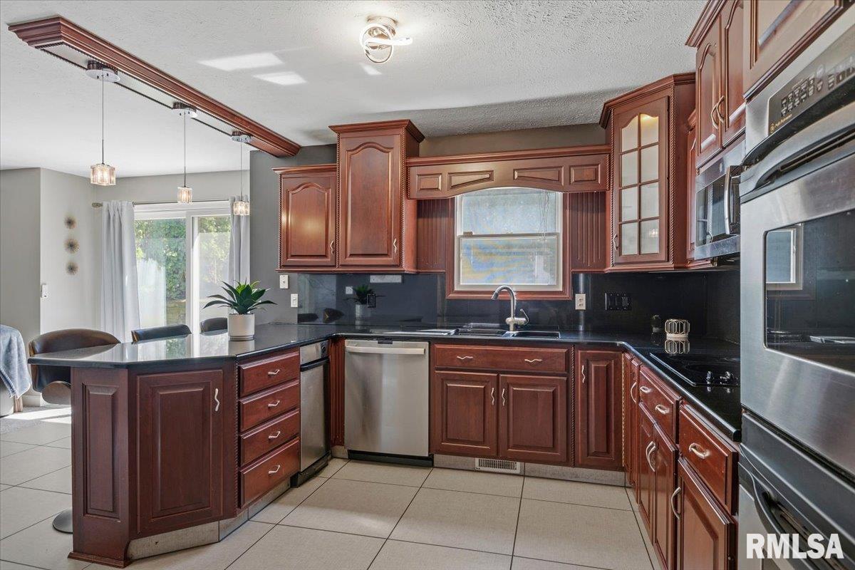 3804 Kerry Boulevard Springfield, IL 62712 - Photo 15 of 45