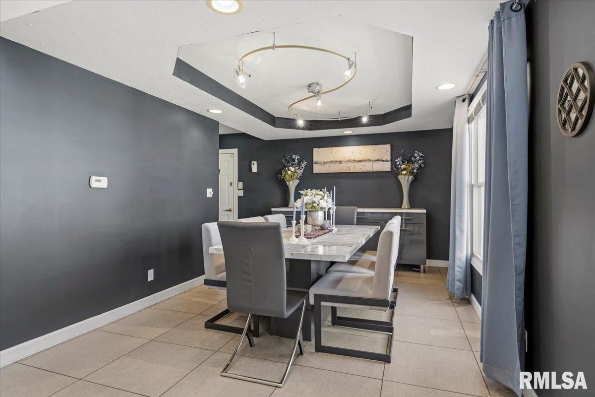 3804 Kerry Boulevard Springfield, IL 62712 - Photo 20 of 45