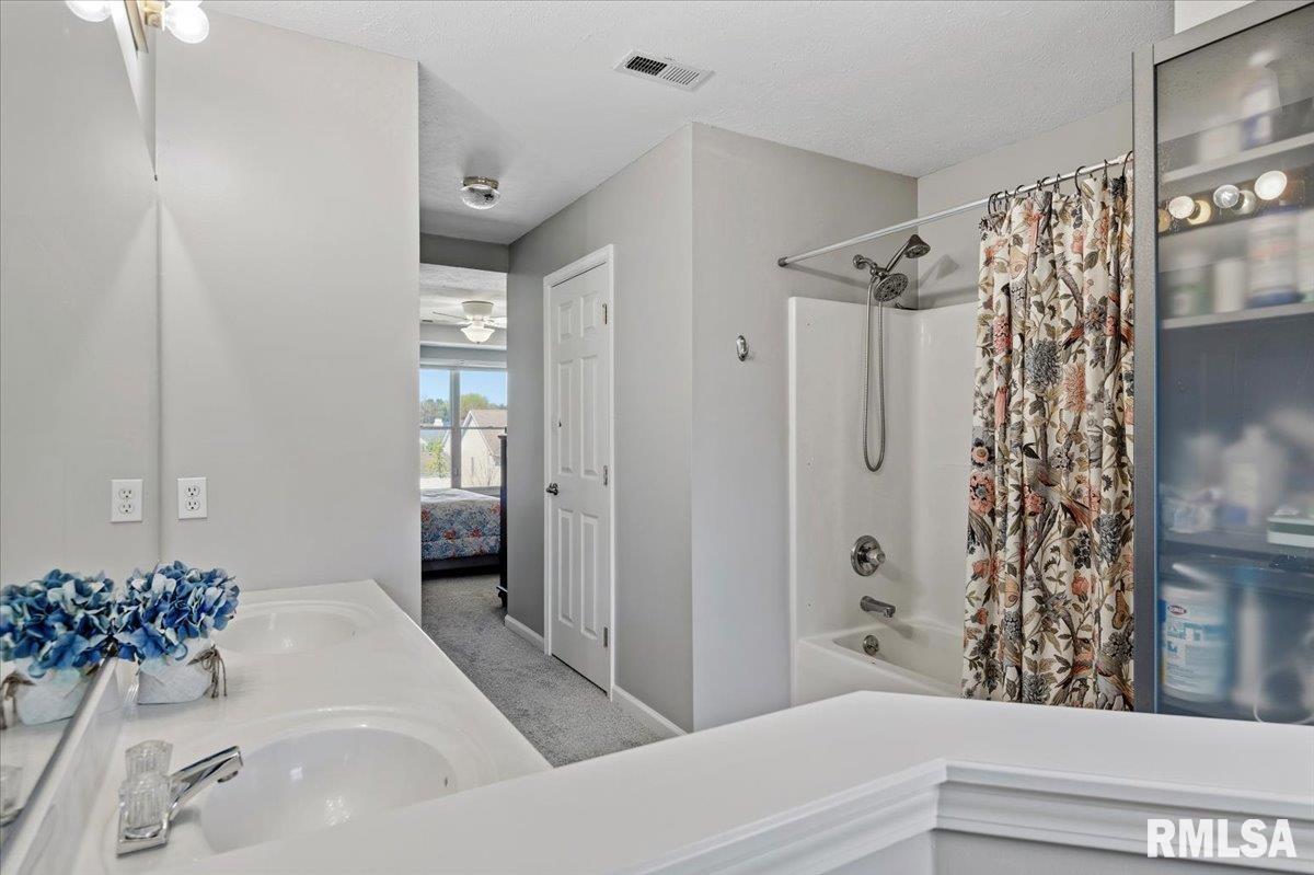 3804 Kerry Boulevard Springfield, IL 62712 - Photo 28 of 45