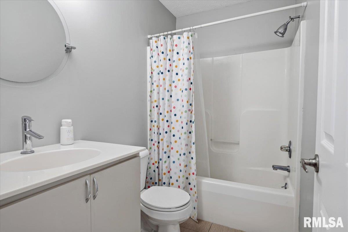 3804 Kerry Boulevard Springfield, IL 62712 - Photo 33 of 45