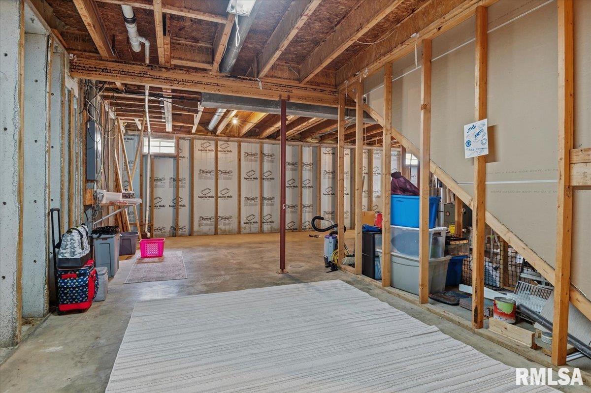 3804 Kerry Boulevard Springfield, IL 62712 - Photo 39 of 45