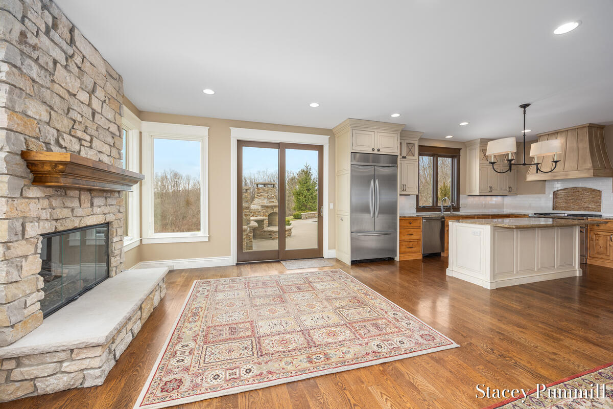 6450 Roma Terrace Drive Northeast Ada, MI 49301 - Photo 11 of 70 https___photoreal.io_wp-content_photorea