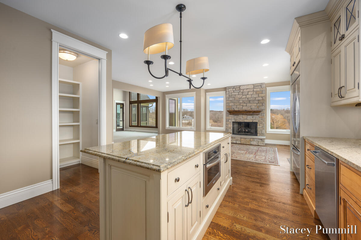 6450 Roma Terrace Drive Northeast Ada, MI 49301 - Photo 12 of 70 https___photoreal.io_wp-content_photorea