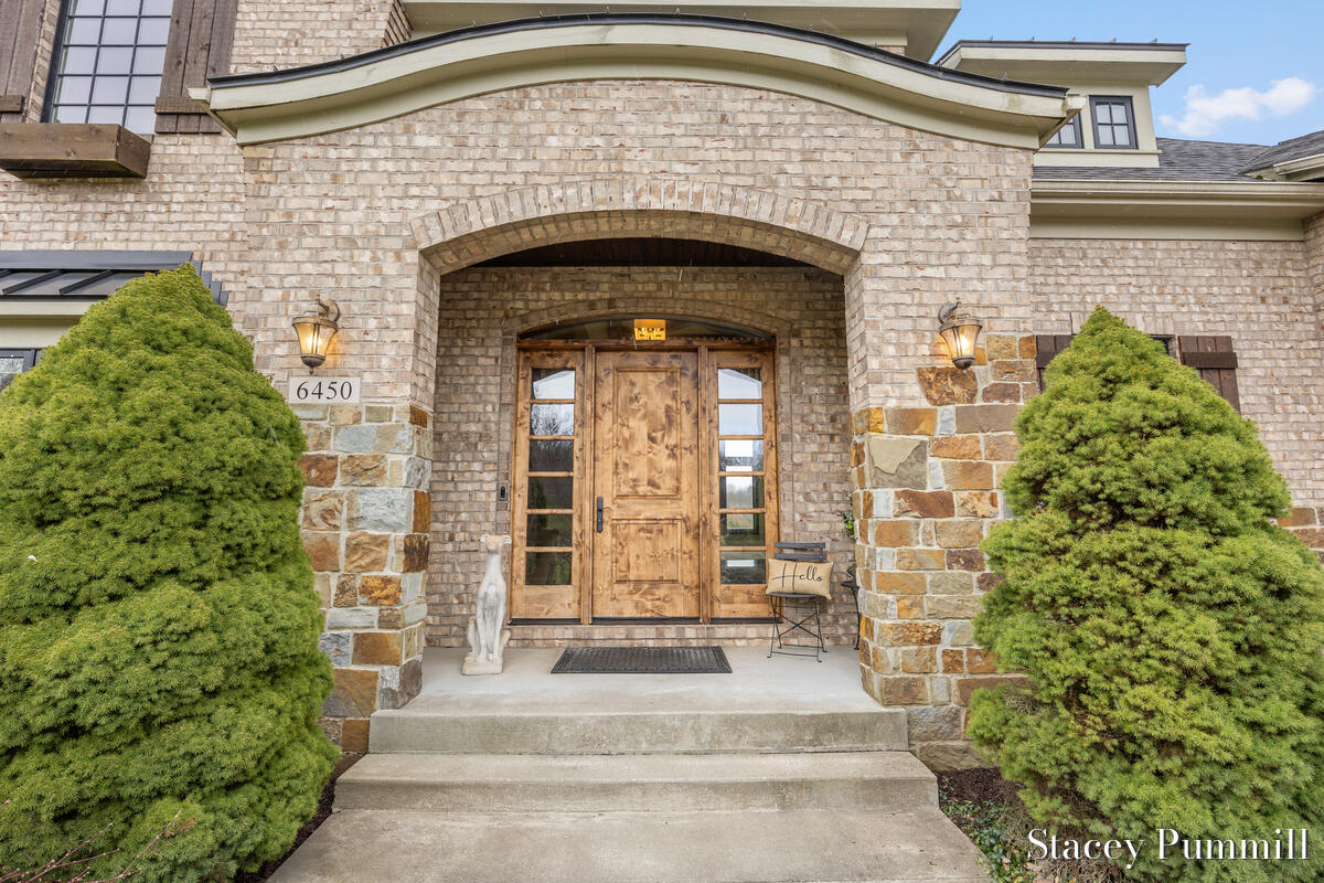 6450 Roma Terrace Drive Northeast Ada, MI 49301 - Photo 3 of 70 https___photoreal.io_wp-content_photorea