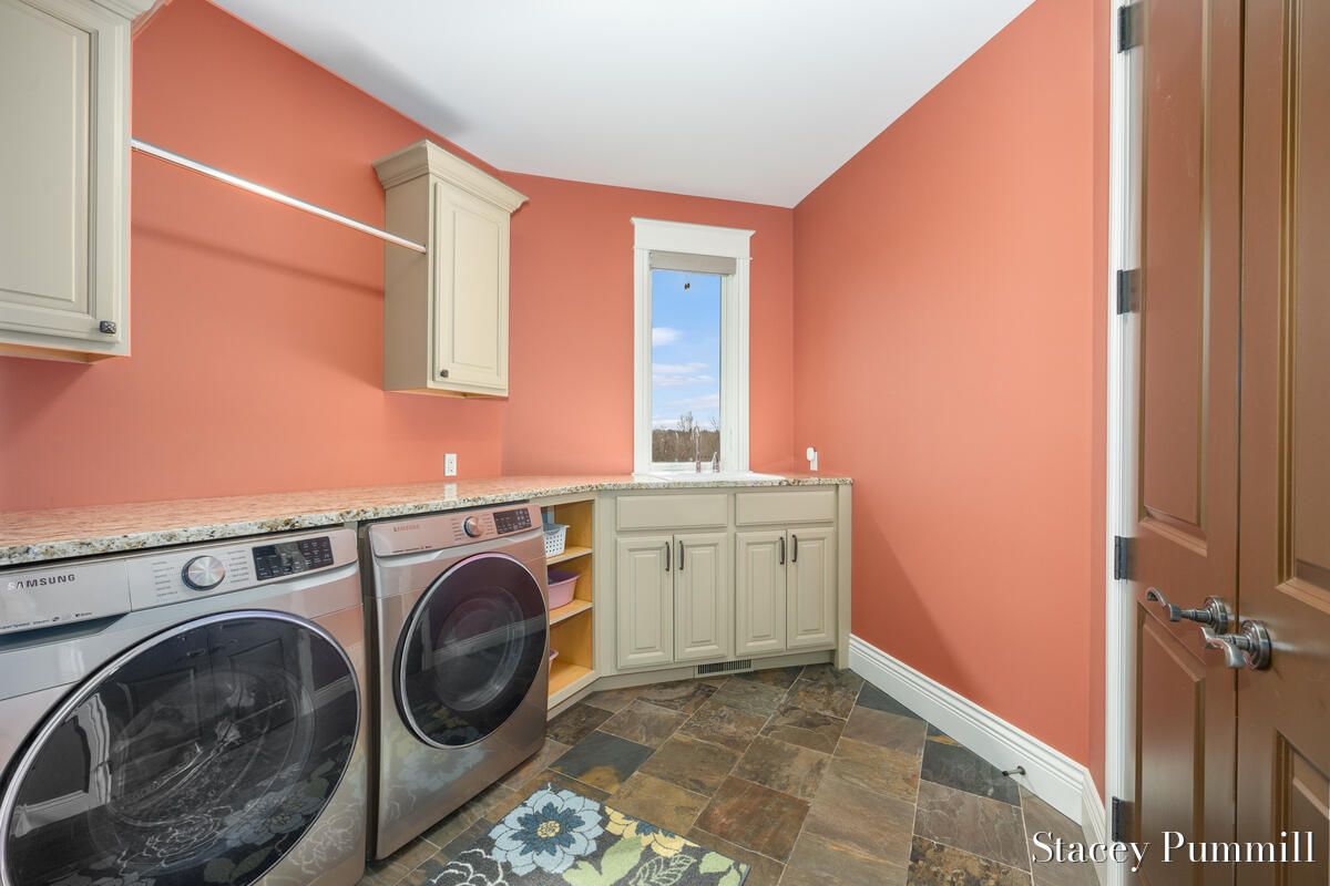 6450 Roma Terrace Drive Northeast Ada, MI 49301 - Photo 32 of 70 https___photoreal.io_wp-content_photorea