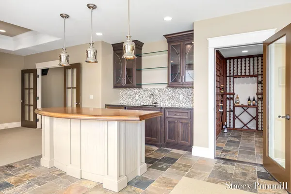 $1,450,000 | 6450 Roma Terrace Drive Northeast, Ada, MI 49301
