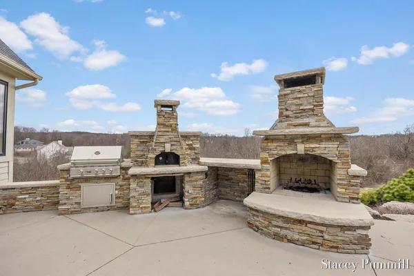 $1,450,000 | 6450 Roma Terrace Drive Northeast, Ada, MI 49301