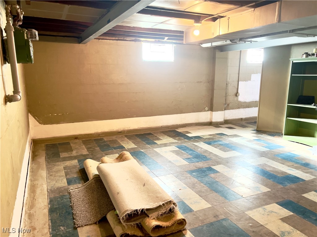 2024 Kirk Road Youngstown, OH 44511 - Photo 28 of 36 View of basement